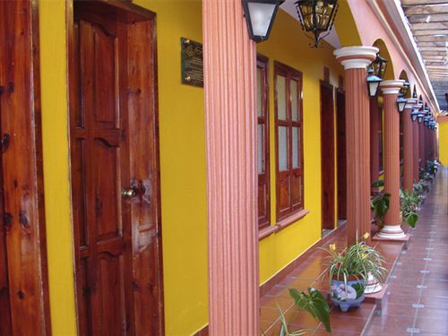 Hotel Arcos Del Carmen San Cristobal de las Casas Bagian luar foto